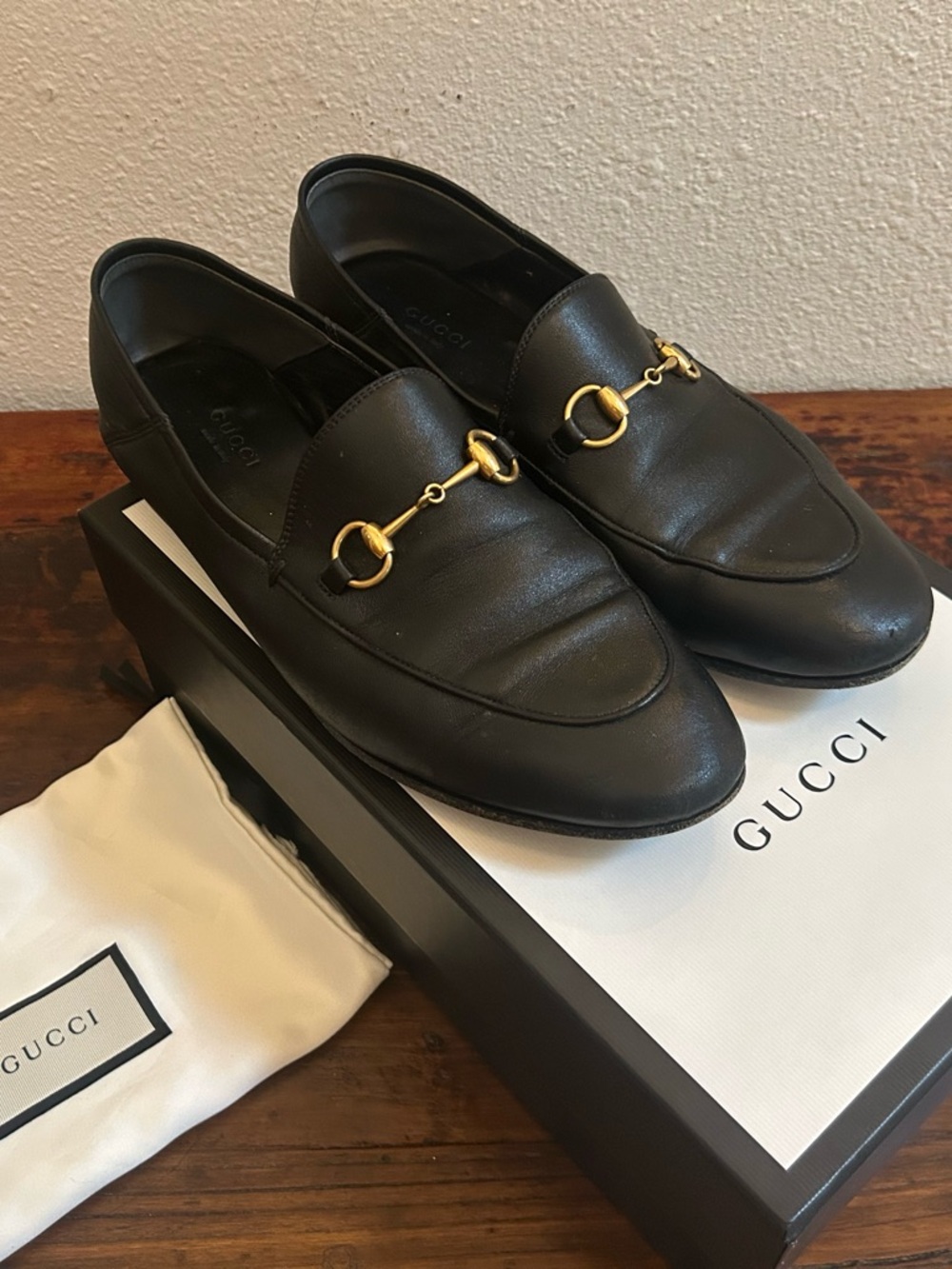 Gucci Black Leather Horsebit Slip-On Loafers